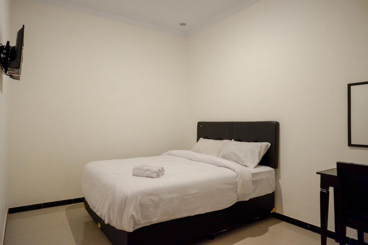 Telukjambe Reddoorz Apartment At Grand Sentraland Karawang מראה חיצוני תמונה